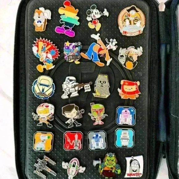 Disney Accessories - Set of 25 Disney Pins – Authentic, Tradable, No Duplicates Included!